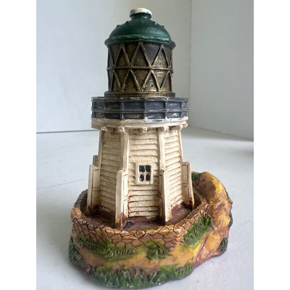 Centre Island NY Lighthouse Figurine Hand-Painted Resin Nautical core Collectibl - Picture 4 of 8